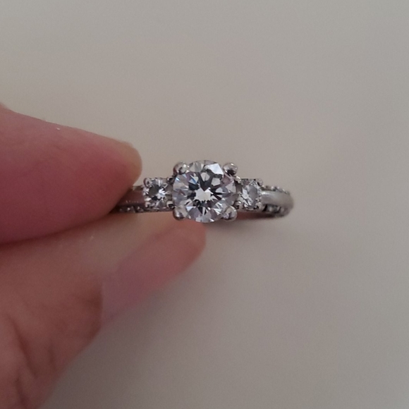 Tacori Platinum and Diamond Ring size 7 - Picture 4 of 7